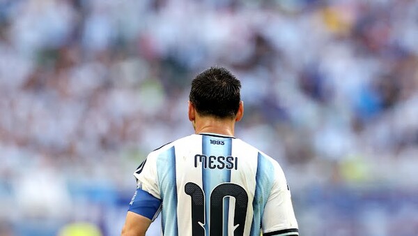 선제골을 넣은 메시의 뒷모습/FIFA 홈페이지 갈무리(포인트경제)