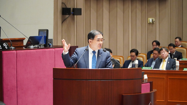 더불어민주당 허성무 국회의원. /허성무 의원실.
