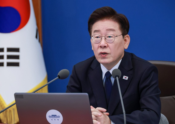 3일 이재명 대통령이 청와대에서 열린 수석보좌관회의에서 발언하고 있다. /연합뉴스