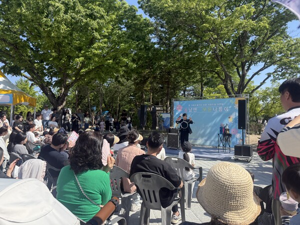 경상북도문화관광공사는 추석 명절을 맞아 오는 24일부터 26일까지 3일간, 보문호반광장과 경주엑스포대공원 일원에서 다채로운 한가위 행사를 개최한다. 사진=경북문화관광공사(포인트경제)