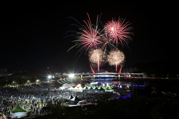 지난 2일 오후 '2026 양산삽량문화축전' 개막식이 열리고 있다. /양산시