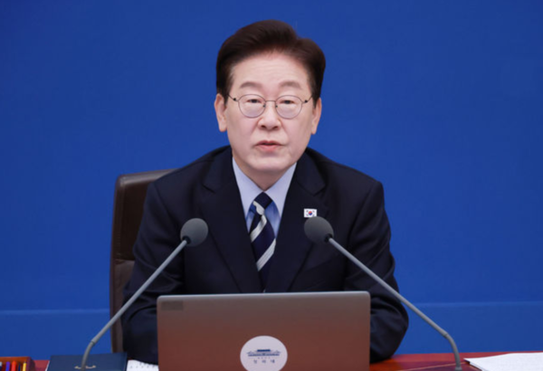 이재명 대통령이 13일 청와대에서 열린 국무회의에서 발언하고 있다. /뉴시스
