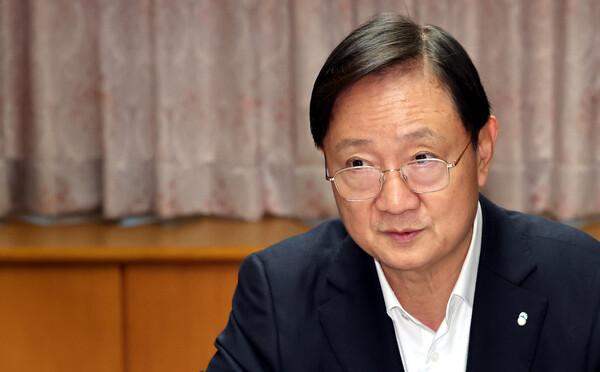 이찬진 금융감독원장이 28일 오전 서울 의여도 금융감독원에서 열린 금융감독원장-은행지주 이사회 의장 간담회에서 모두발언을 하고 있다. /뉴시스